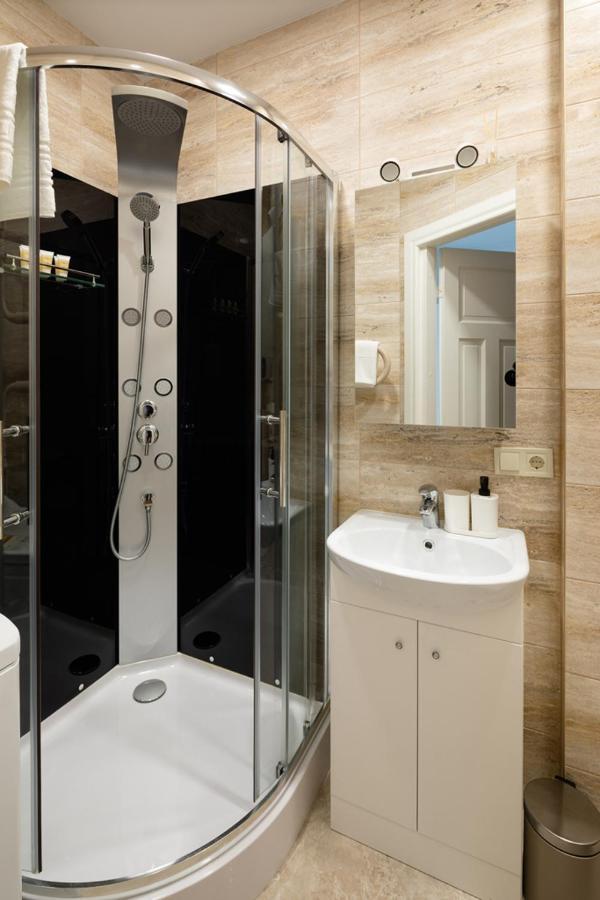 Cozy 2 Bedroom Apartment In Riga Centre Εξωτερικό φωτογραφία